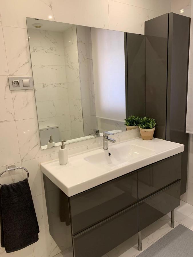 Apartamento TARASKA BARRIA. Céntrico y coqueto en zona tranquila Bermeo Exterior foto